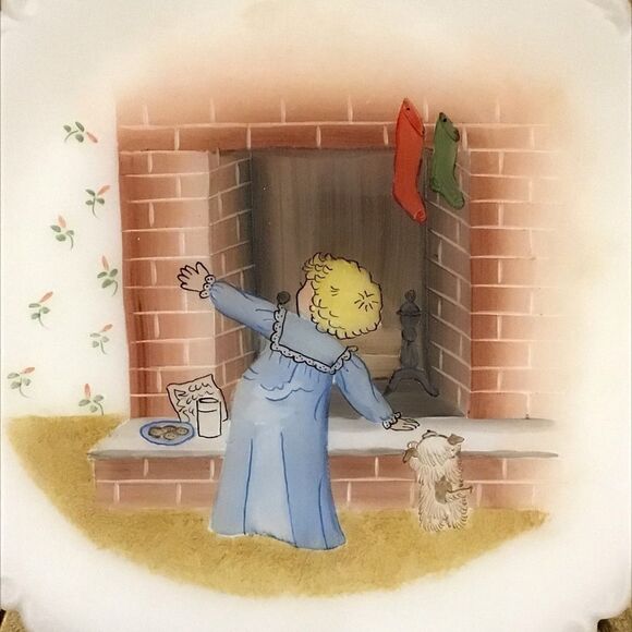 Vintage Fenton 1984 Christmas Fantasy Plate Numbered - Picture 4 of 7